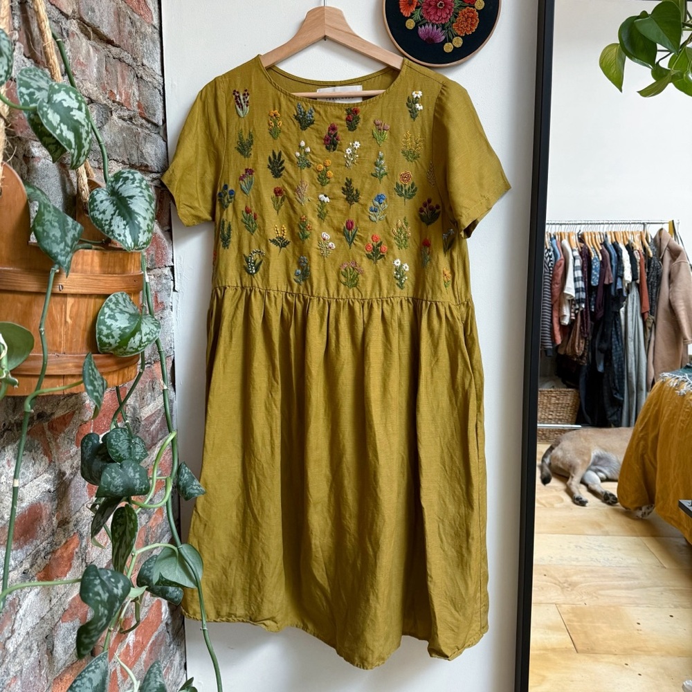 Hand-Embroidered Tradlands Nico Dress | XS